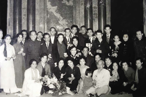 Ngày 7-9-1945: Đài Tiếng nói Việt Nam ra đời